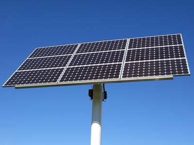 Solar panels" describes two types of devices that collect energy from ...